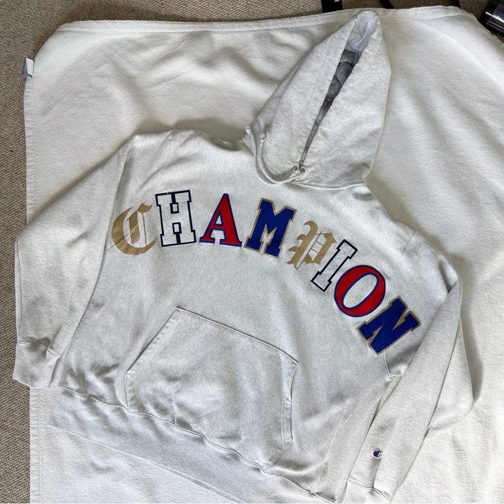Champion Men’s Reverse Weave Old English Spell Out Hoodie, size Extra Large - Picture 7 of 16